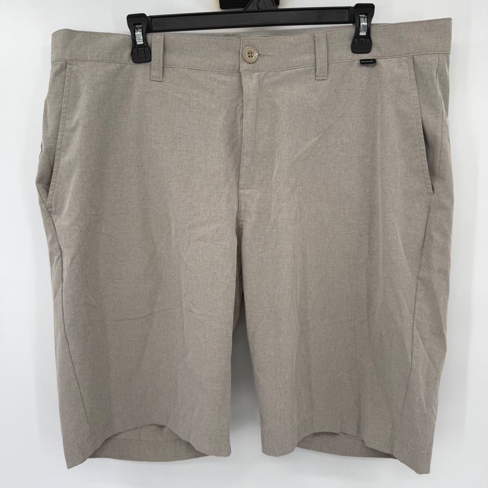 TravisMathew Shorts Mens 38 Tan Beck Golf Performance Stretch Flat Front Casual